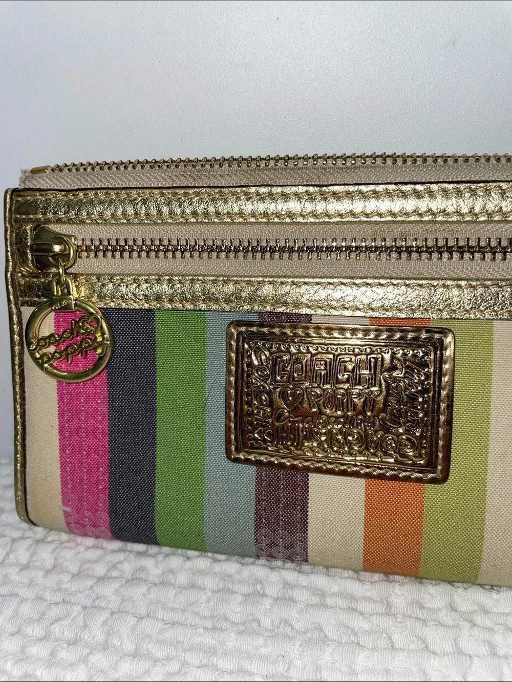 COACH POPPY LEGACY STRIPE WRISTLET FTL-07-039